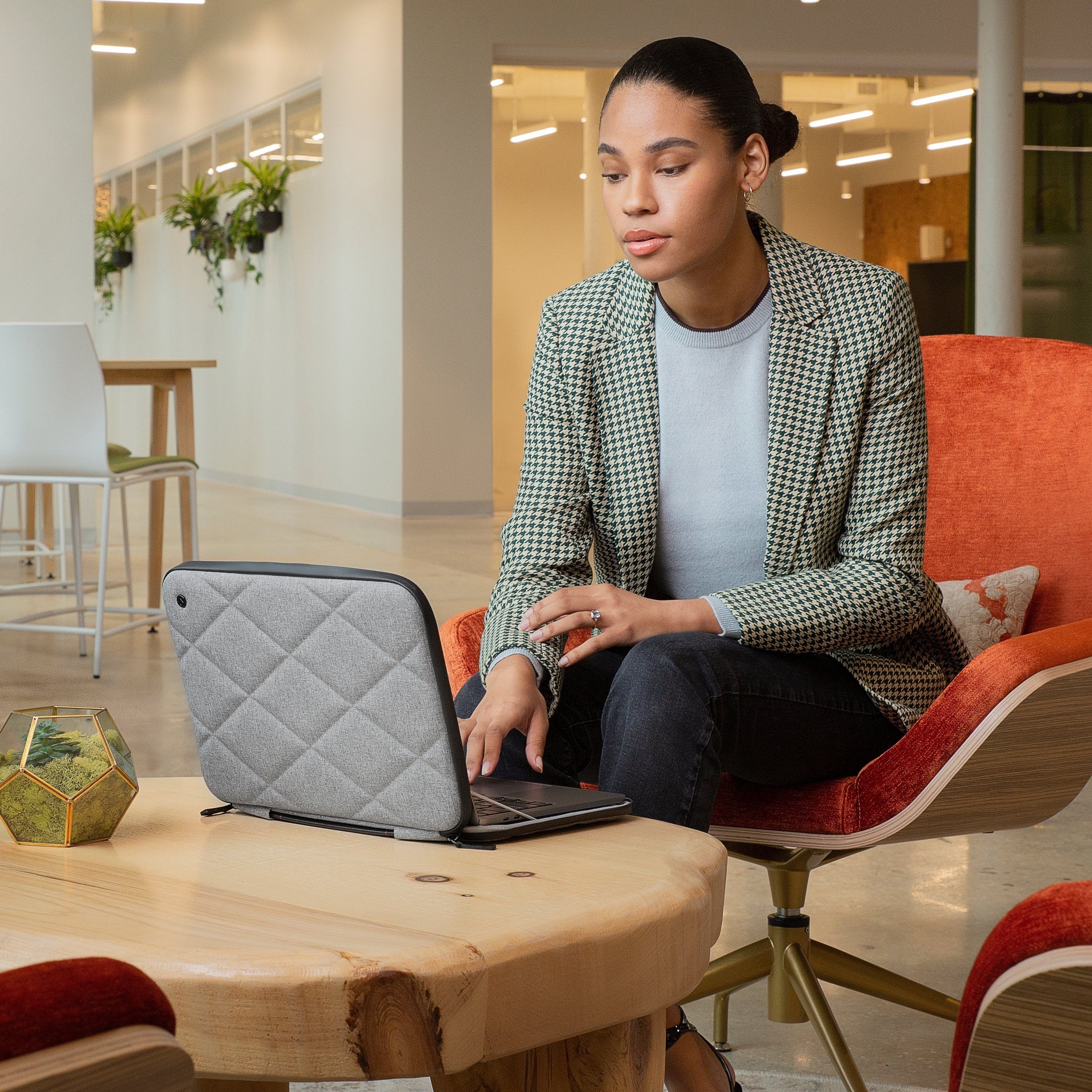 SuitCase for MacBook - Image 4